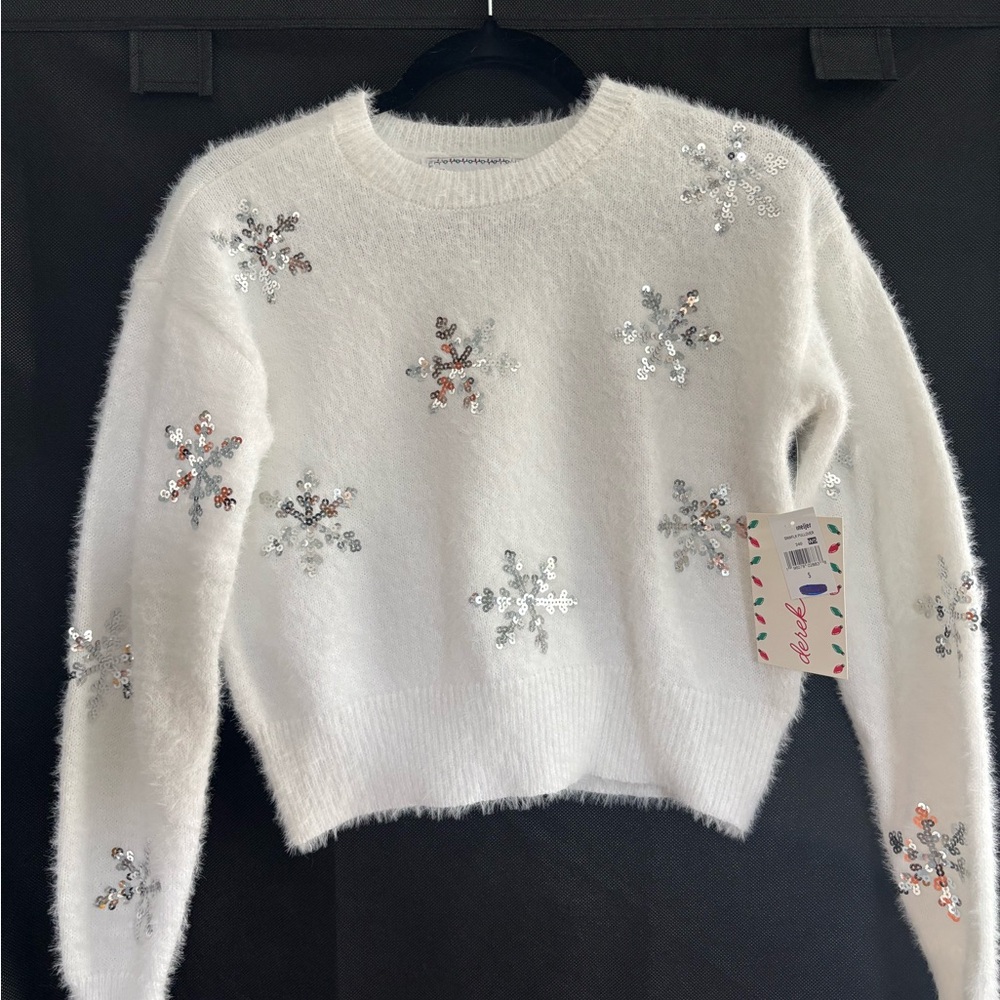 Derek Heart White Sweater with Silver Snowflakes